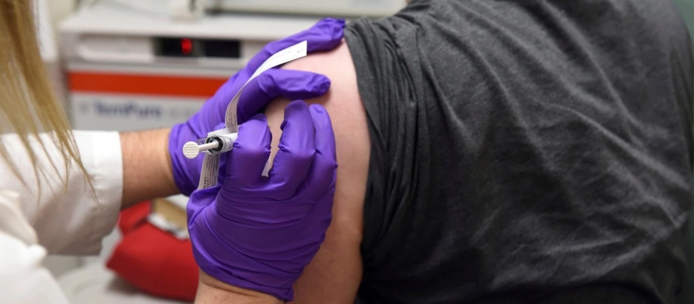 Πιστοποιητικό εμβολιασμού: Περισσότεροι από 15.000 άνθρωποι το απέκτησαν σε λίγες ώρες